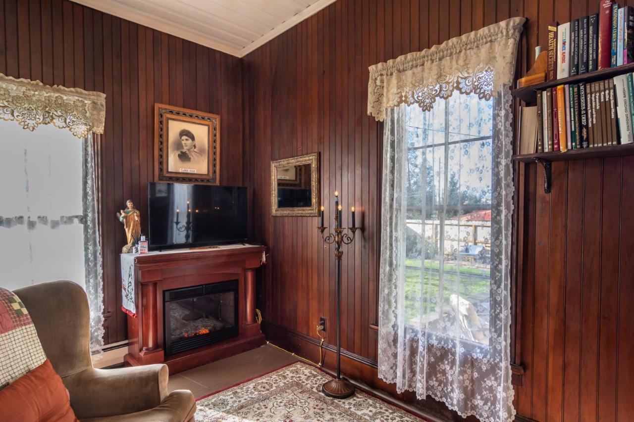 فندق Historical John Rast House Circa 1875 روزيبيورغ المظهر الخارجي الصورة