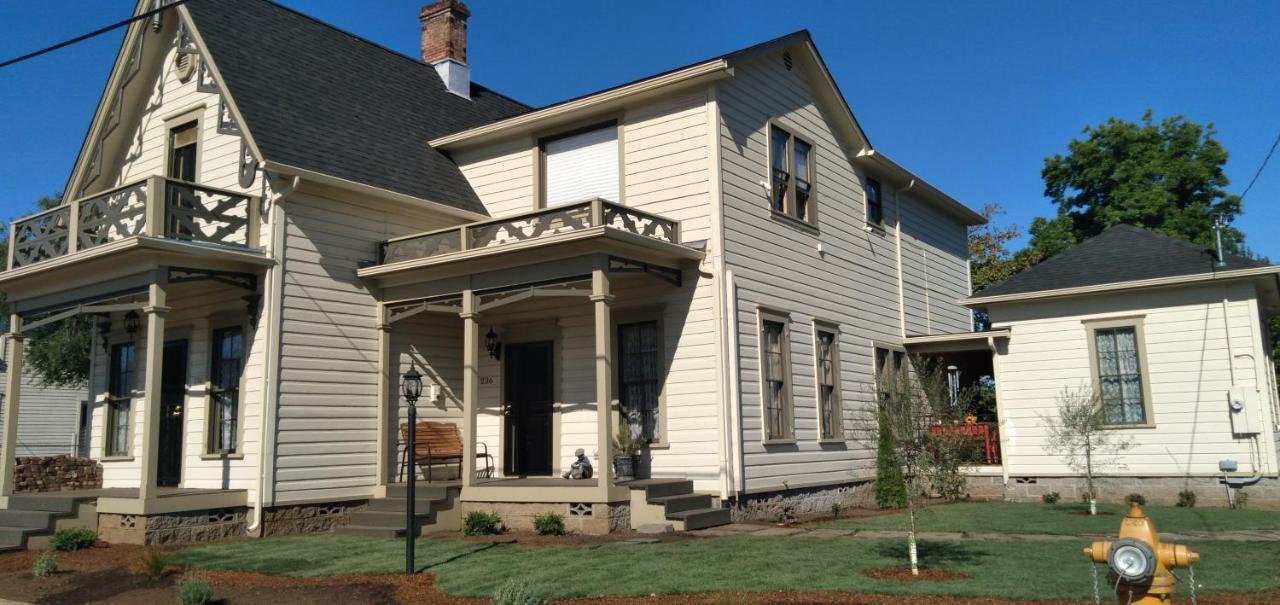 فندق Historical John Rast House Circa 1875 روزيبيورغ المظهر الخارجي الصورة